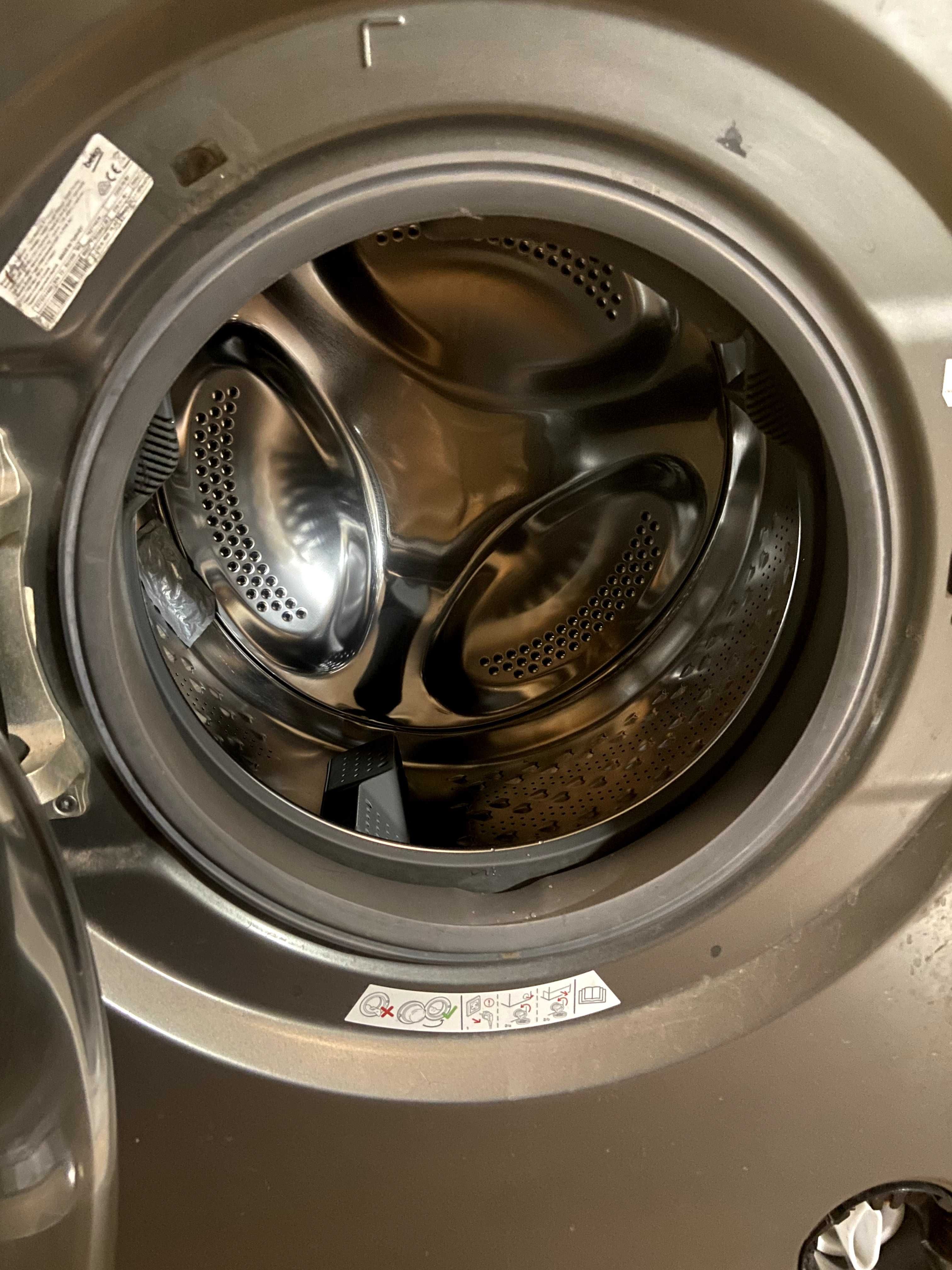 Пералня със сушилня Beko Pro500