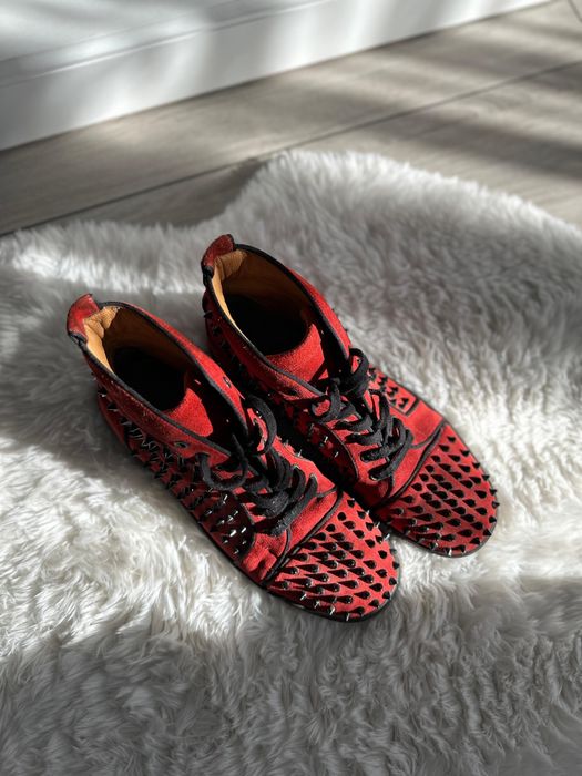 Vand Louboutin originali