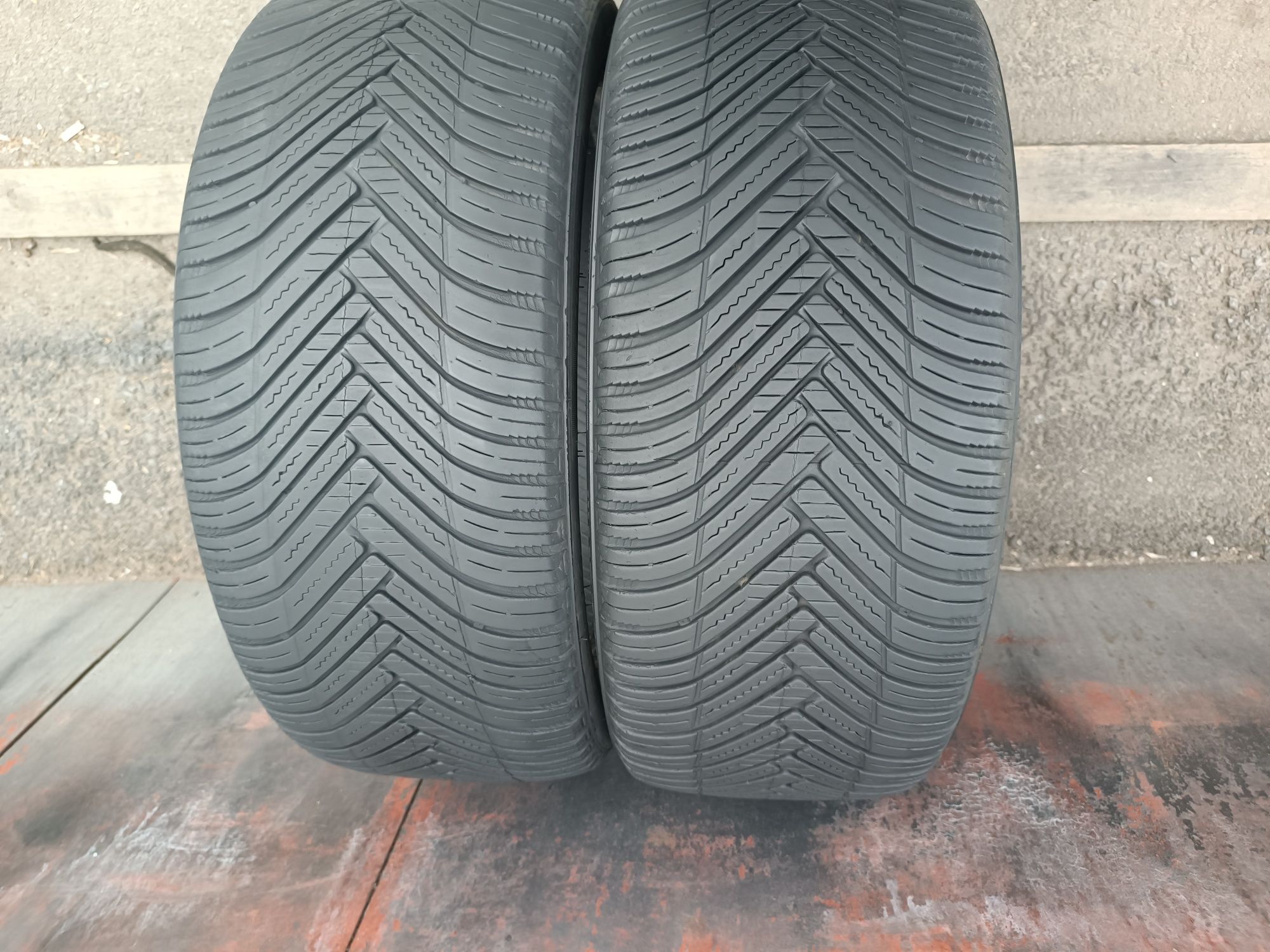 225/45/17 Hankook Дот 0721