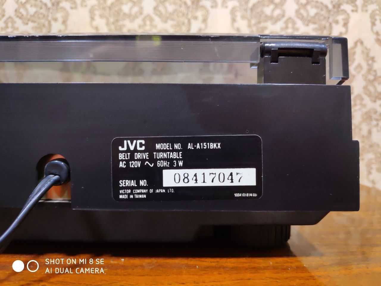 Проигрыватель JVC AL-A151BKX