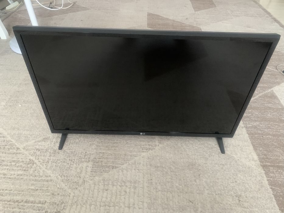 Срочно продам телевизор