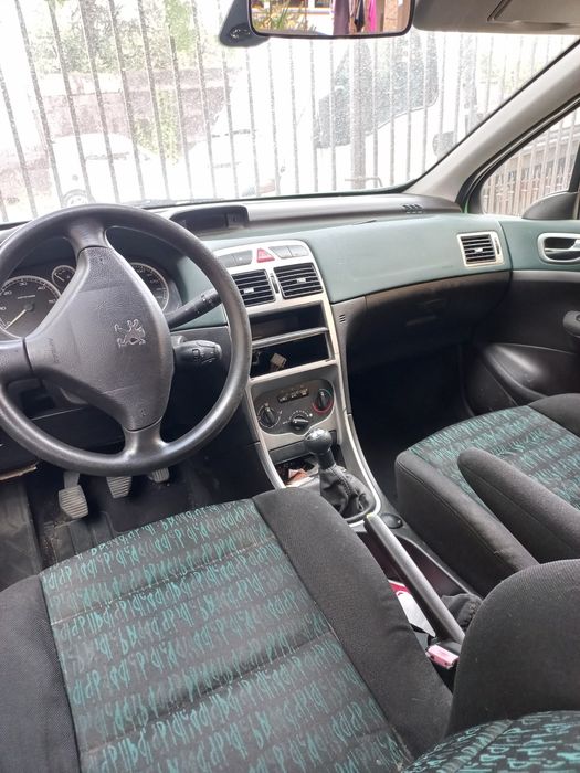 На части-Peugeot 307 20HDI - 90 к. с