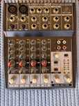 mixer behringer xenyx 802