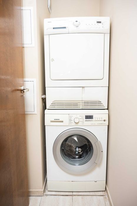 Дава се под наем Тристаен апартамент в София, Витоша - 85 кв.м за 663 € - Снимка #9