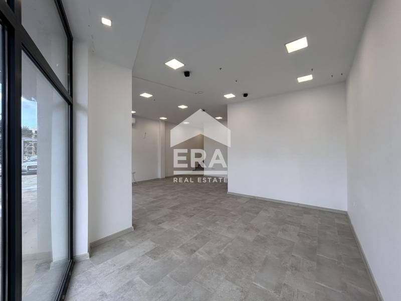 Дава се под наем Офис в София, Витоша - 111 кв.м за 1650 € - Снимка #1