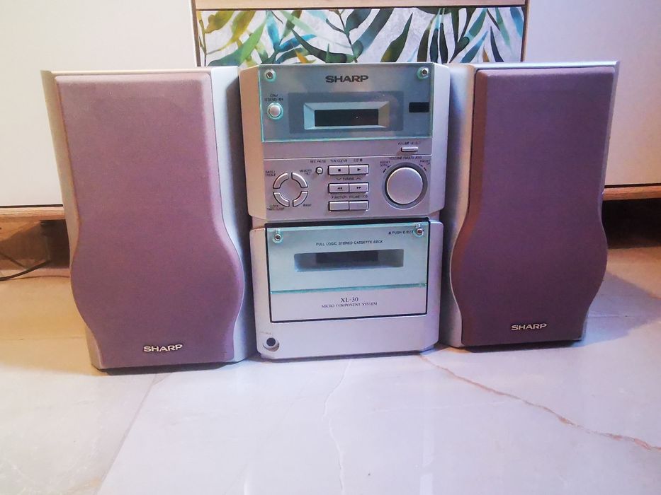 Combina SHARP casetofon