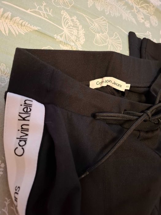 Дамски панталон calvin klein XS