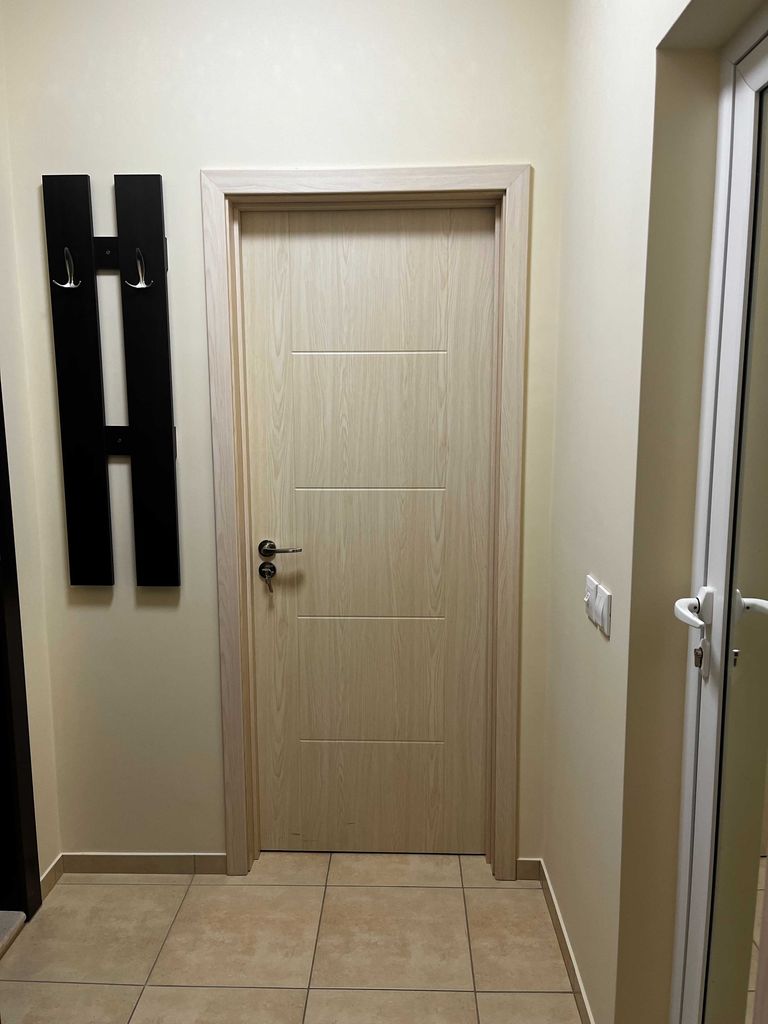 Дава се под наем Двустаен апартамент в Бургас, Лазур - 50 кв.м за 459 € - Снимка #9