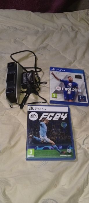 Продам Док станциию Ps5 и два диска