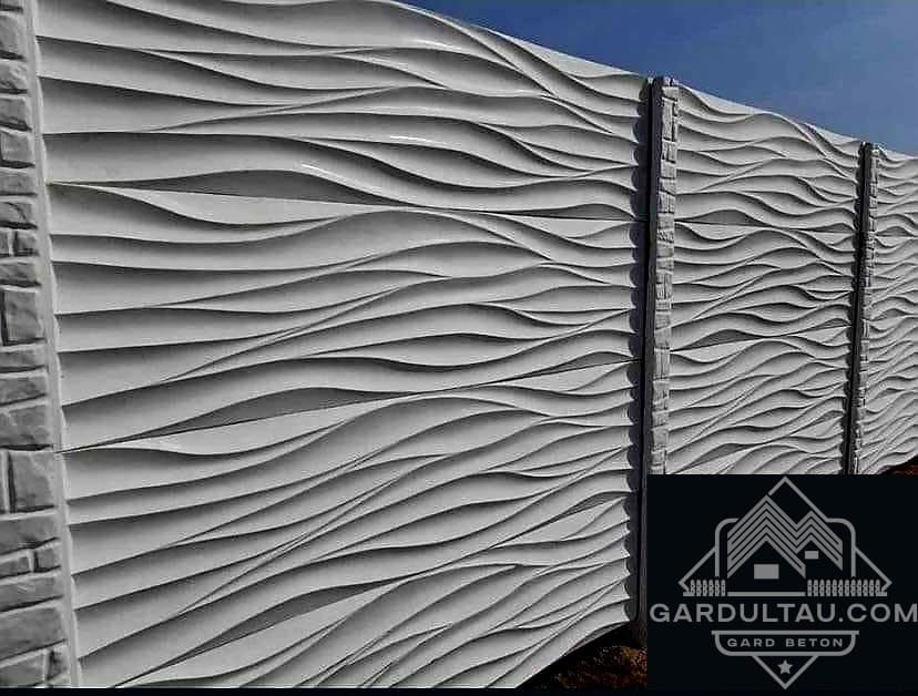 Gard de beton din placi prefabricate armate