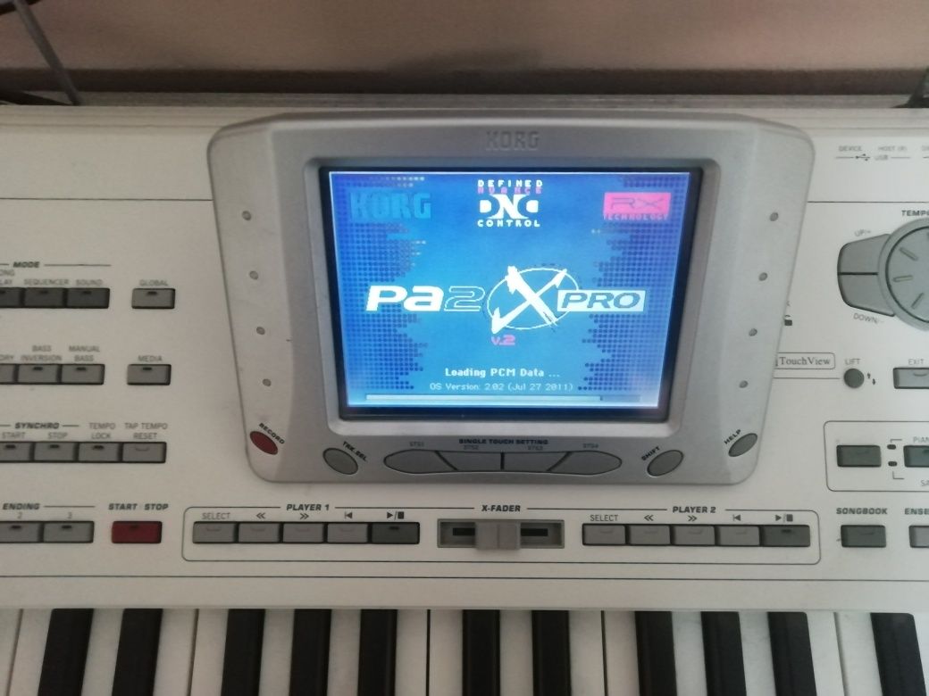 Korg Pa2x - 76 Keys + Husa Thon