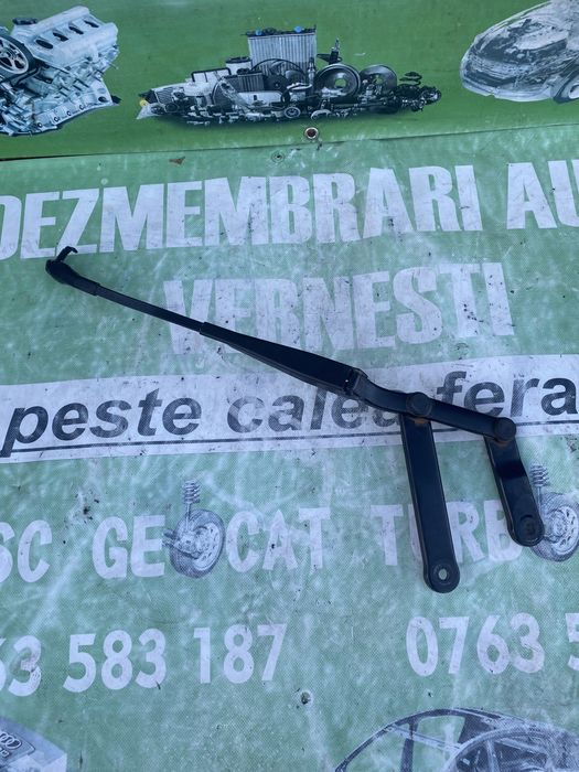 Braț ștergător dreapta Porsche Cayenne 2014