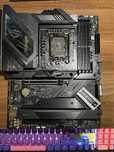 Placa de baza ASUS ROG STRIX Z790-H Gaming WIFI Impecabila