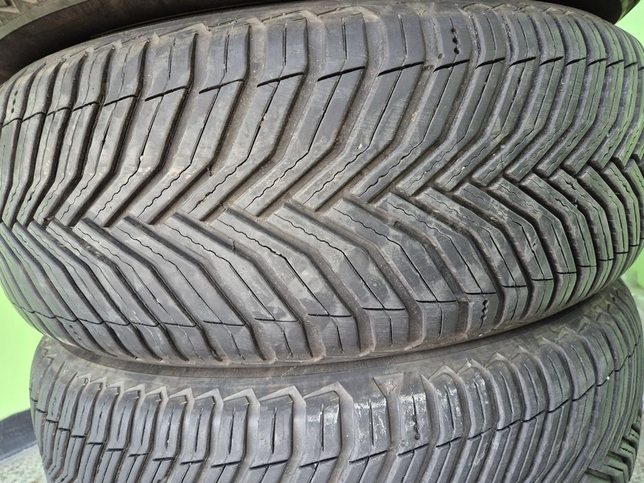 245/65/17 всесезонни Michelin CrossClimate 2 SUV