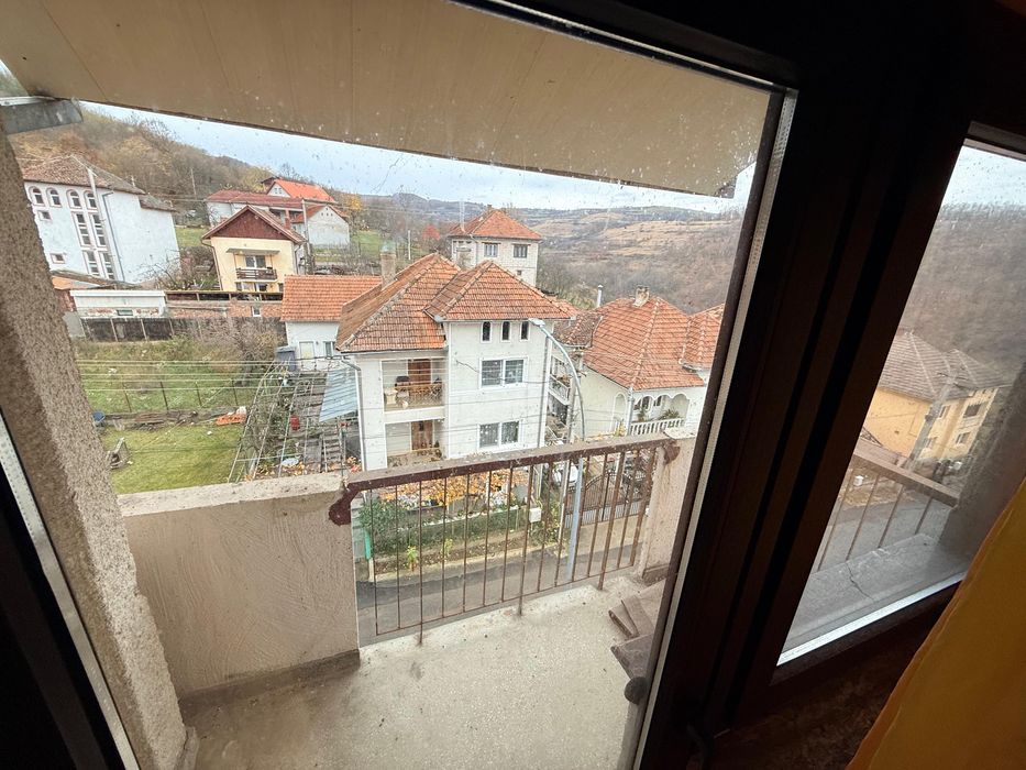 Vand garsoniera Geoagiu Bai