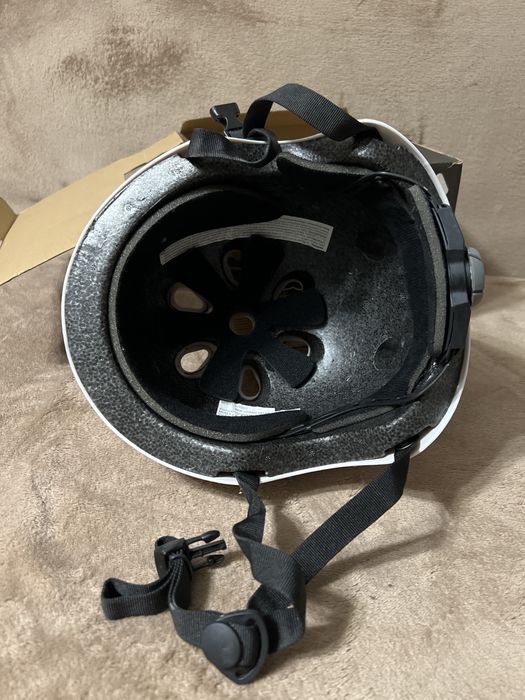 Casca Fila Noua (Neutilizata)