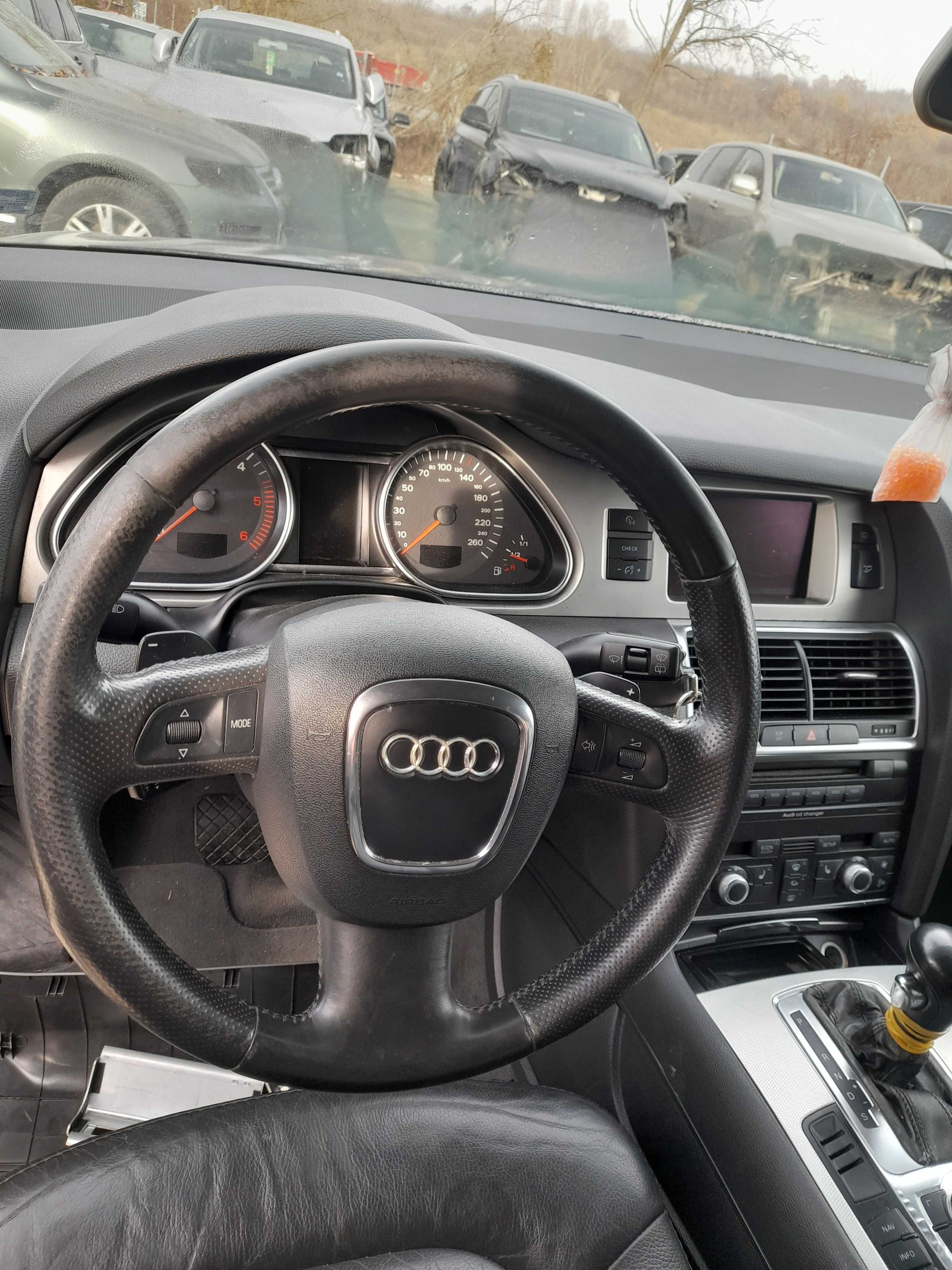 Audi Q7 3.0 TDI BUG ,233 к.с. ,20 броя на части