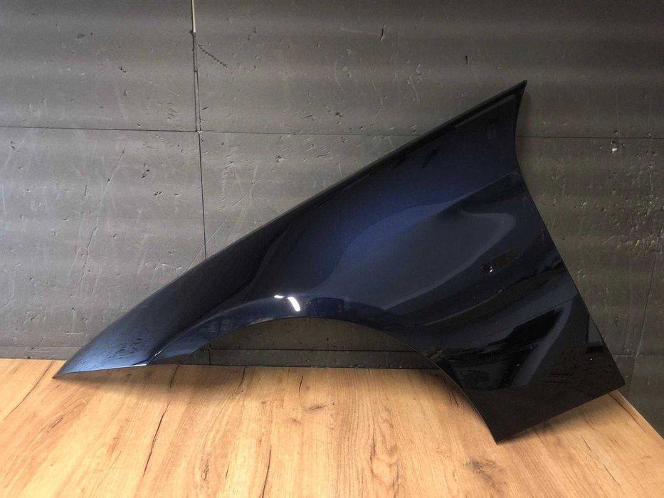Aripa Fata Stanga BMW E90 E91 An 2005-2008 (A35 (Albastru))