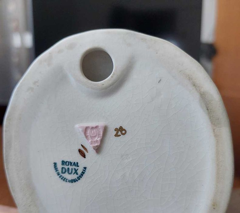 Bibelou Pesti - din portelan de Bohemia