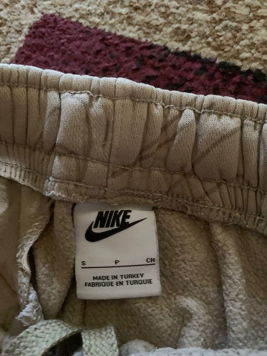 pantaloni nike crem