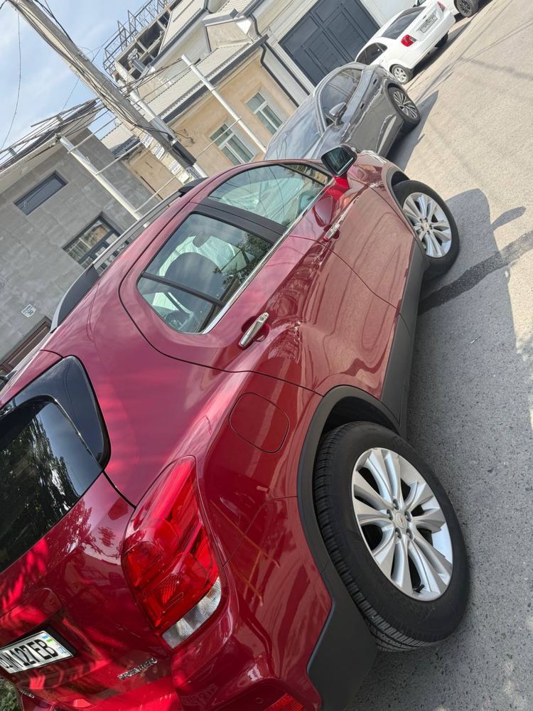Treker 1 2019 yil ideal xolatda