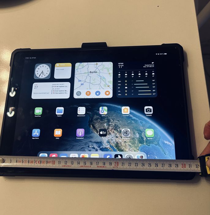 Tableta ipad Apple, 12,9 inchi, model deosebit