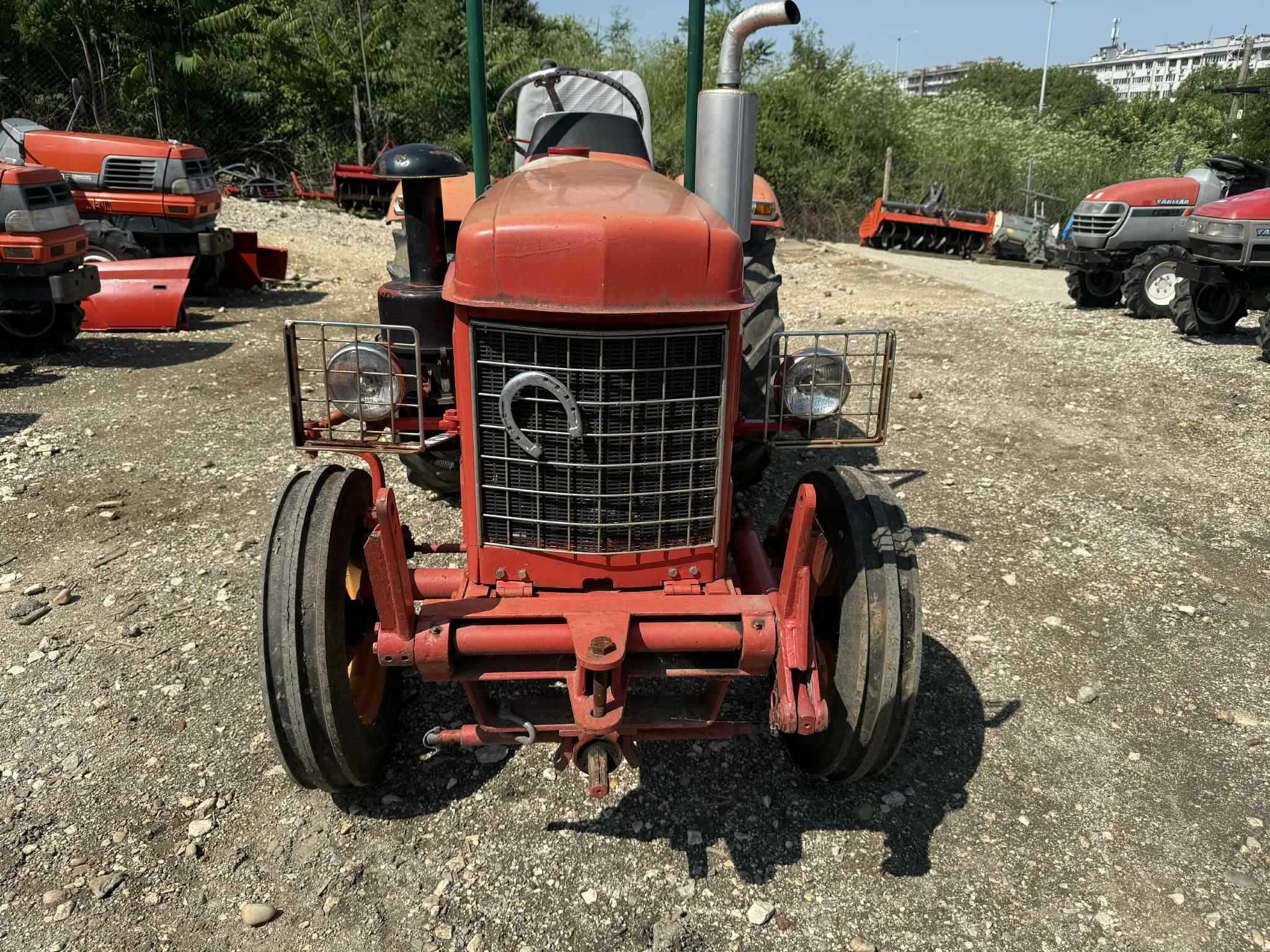 Трактор RENAULT Super7   42к.с