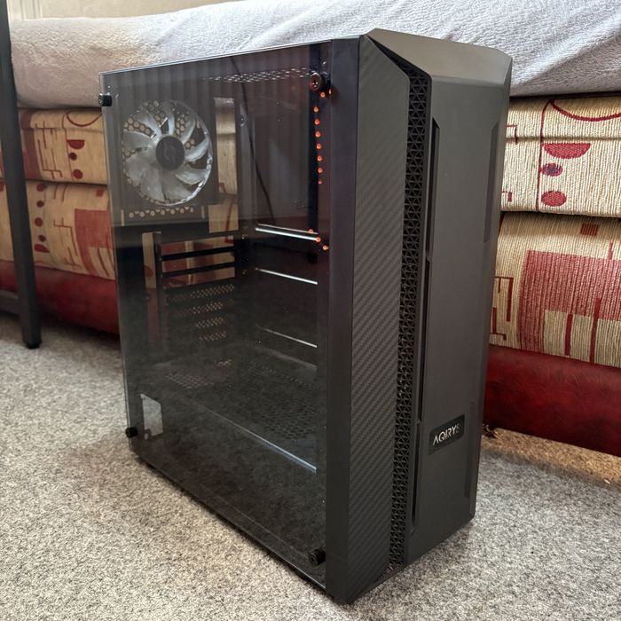 Carcasa aqirys condiție foarte buna