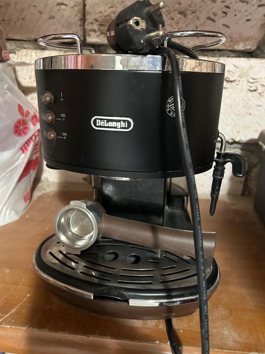 продается кофеварка Delonghi ECOV311.BK