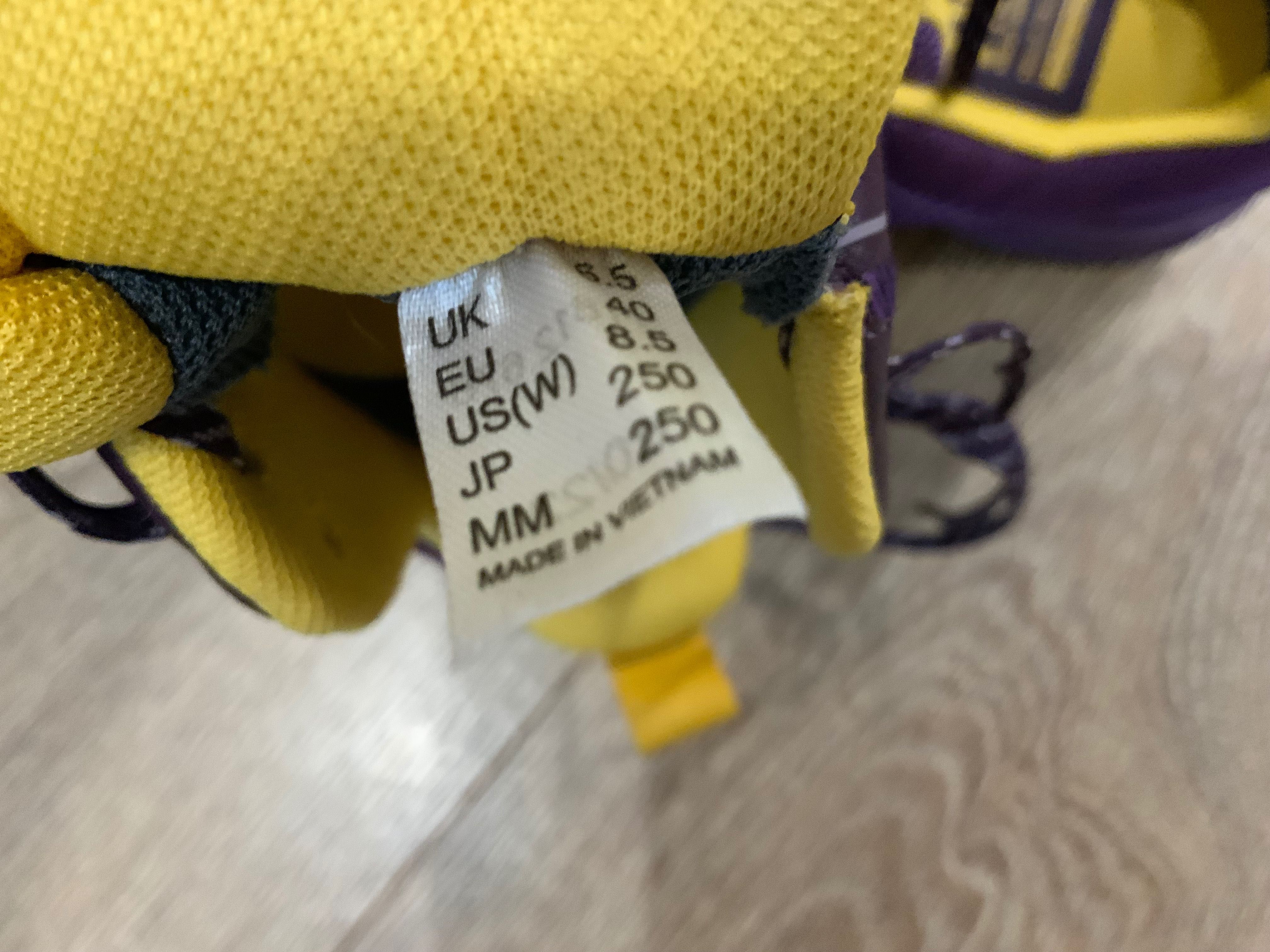 Helly Hansen-оригинални обувки 40 номер