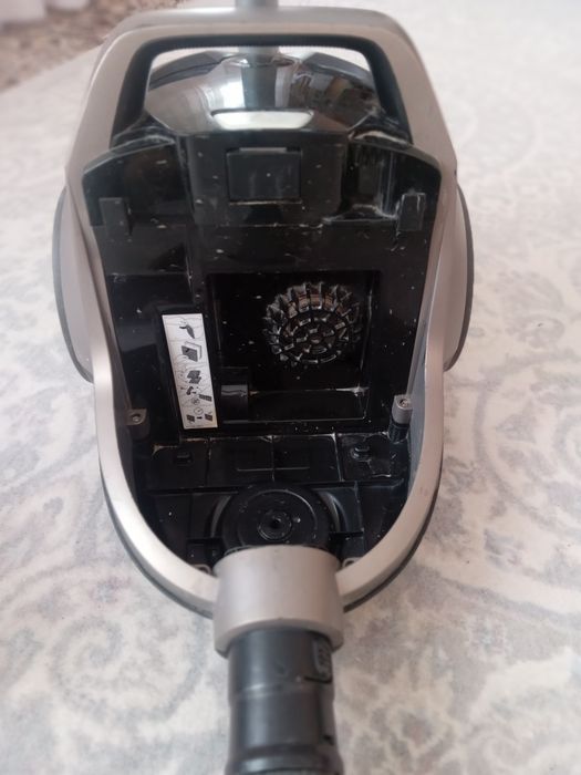 Пылесос филипс..