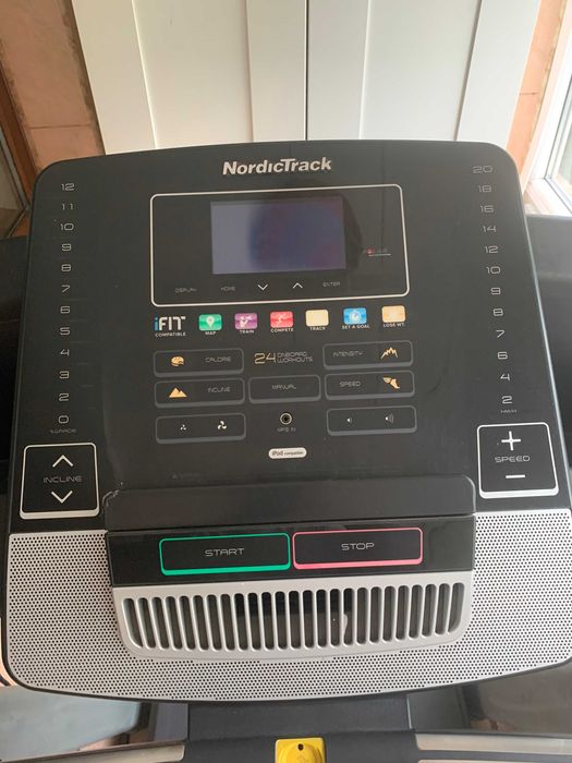 Vand banda alergat  NordicTrack Profesionala 1750 cm lungime