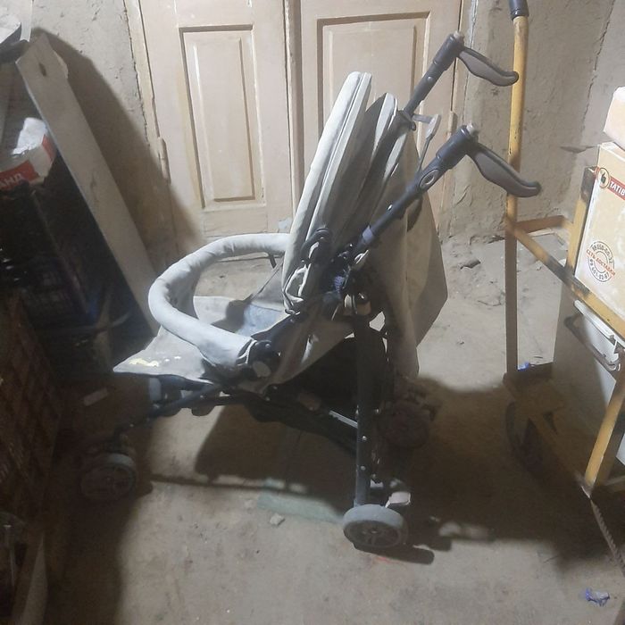 Bolalar uchun kalyoska kelishtirilgan narxda