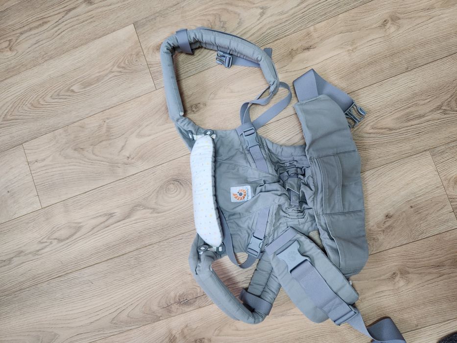 Marsupiu Ergobaby ADAPT