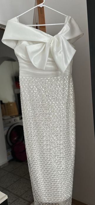 Rochie albă cu paiete