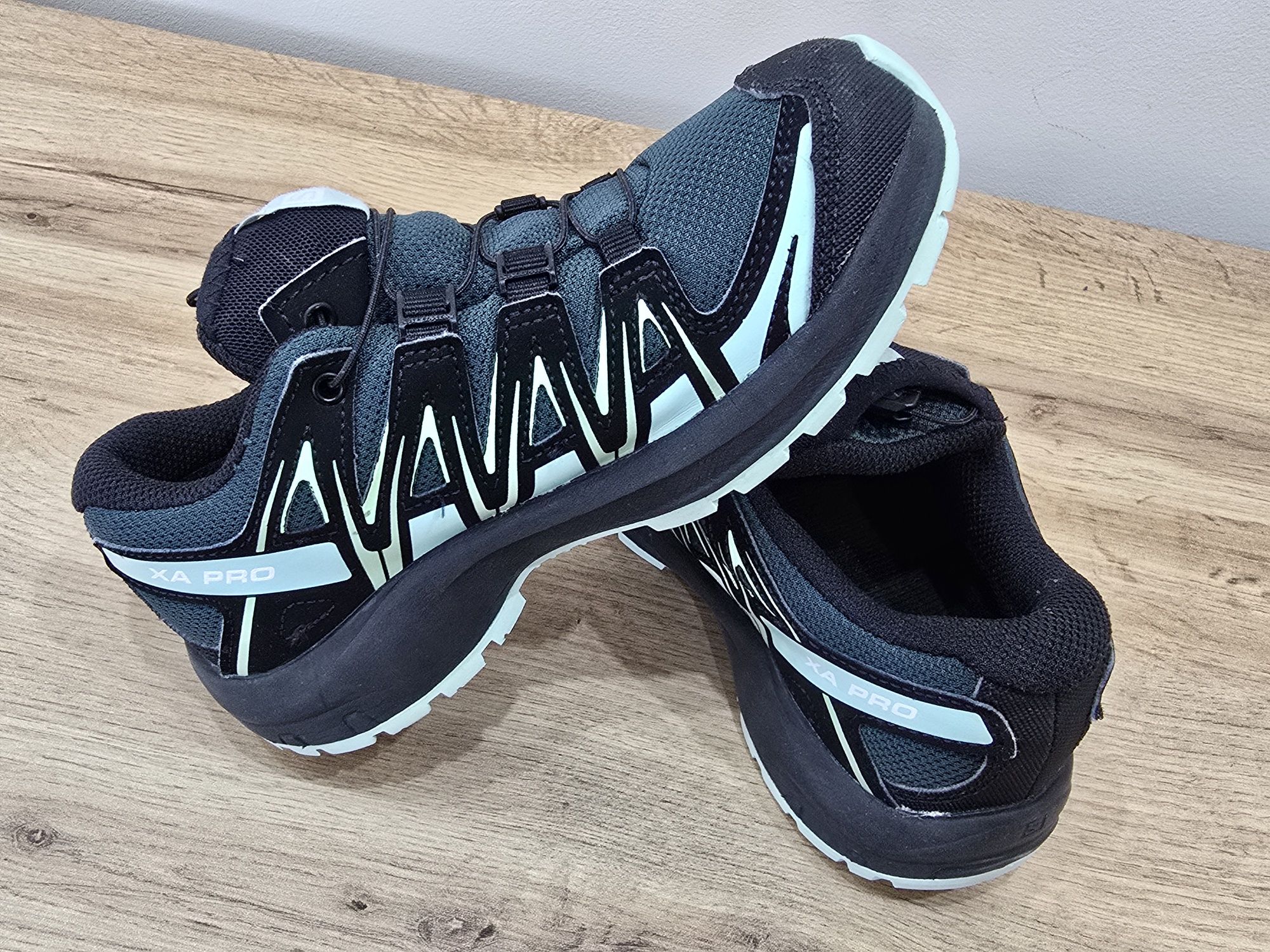 Туристически обувки Salomon 32