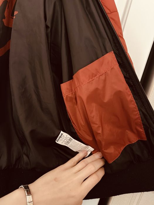 Geaca groasa , Desigual originala cu gluga si material impermeabil XL