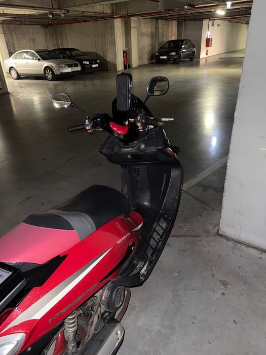 Vând scuter Znen 50cc