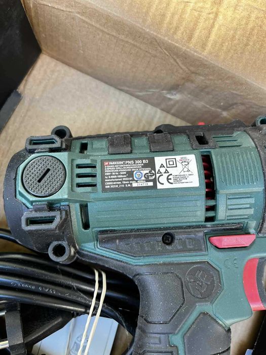 Бормашина винтоверт PARKSIDE PNS 300 B3 / Чисто ново