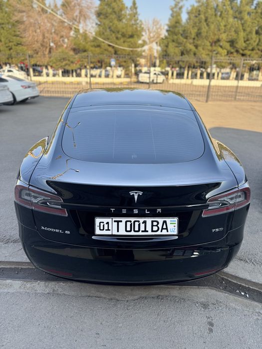 Tesla model S sotiladi dual motor 75D kraska toza