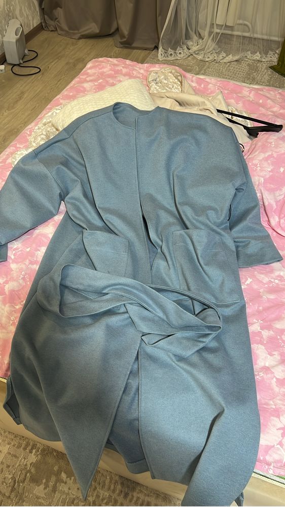Продам пальто и юбки