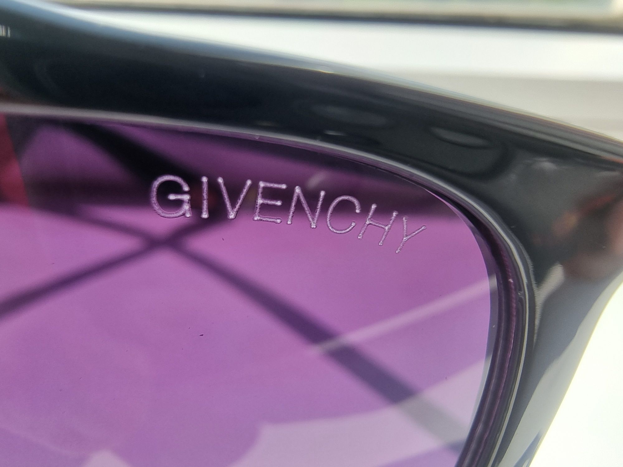 Ochelari de soare Givenchy