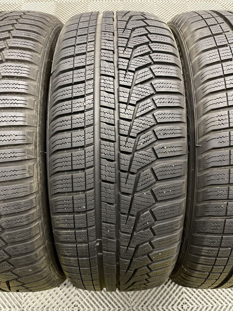 Set Anvelope Cauciucuri Hankook 205 55 R17 M+S Originale cu Profil 6mm