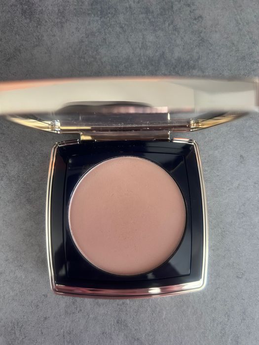 Estée Lauder Double Wear пудра