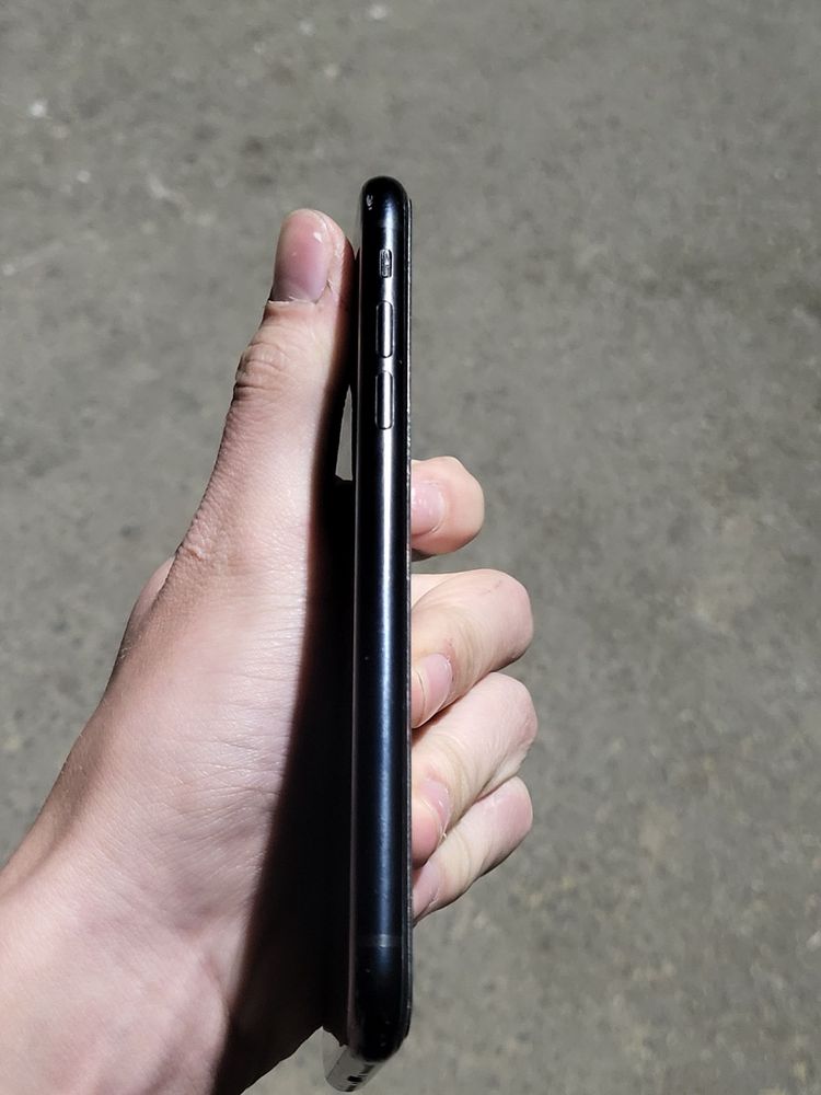 Продается iphone xr 128
