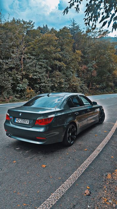 Vând BMW 525 e60