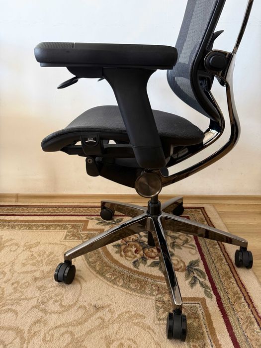 Ергономичен работен стол SecretLab NeueChair Obsidian
