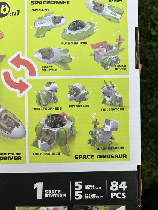 Set transformers - dinozauri - nave spatiale - baza