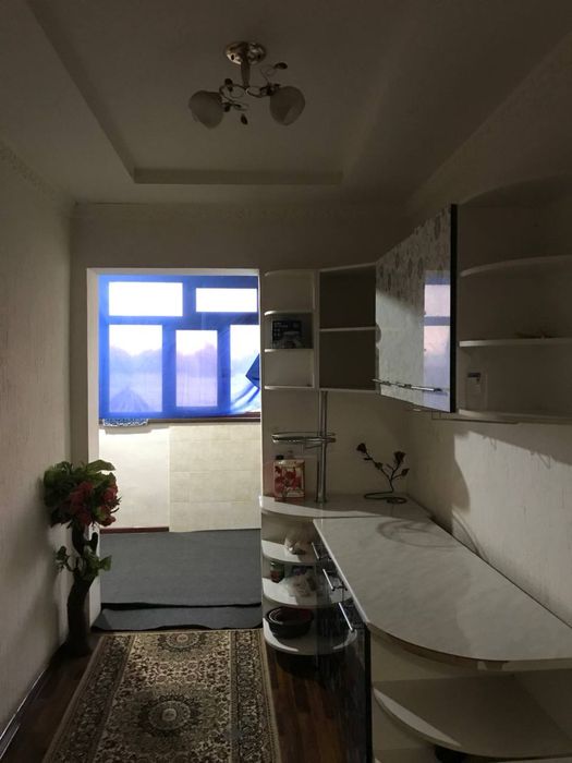 Продам квартиру в Джиззах 2х