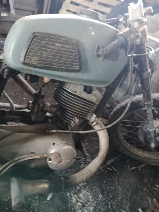 Продам планету не находу.была на на ходу стоит давно уже.